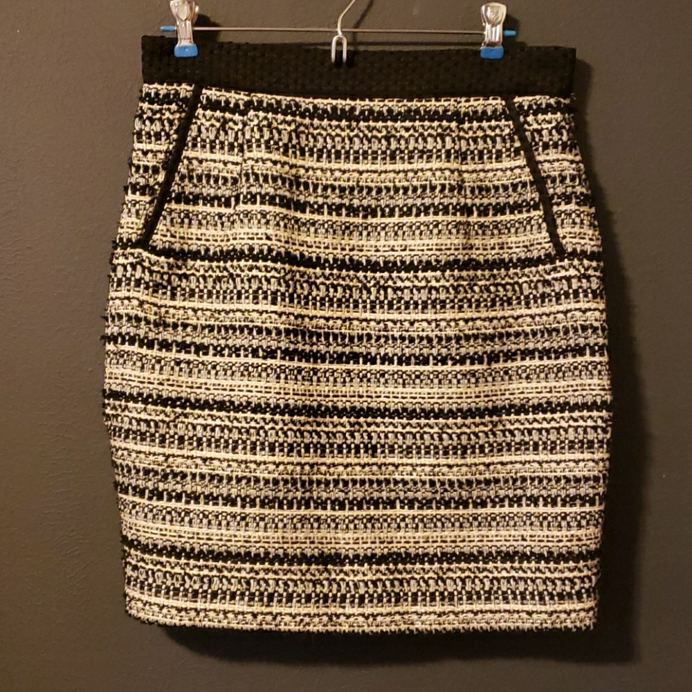 Tweed mini skirt